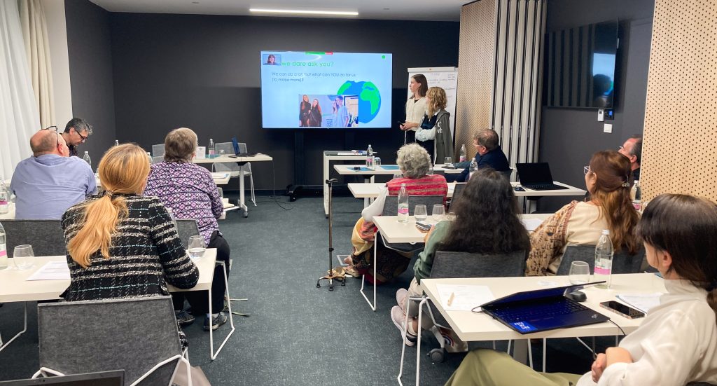 Ana Neja Pfeifer, Hana Leben and Katarina Perman presenting the Green Button Journey Project. (9.10.2024)